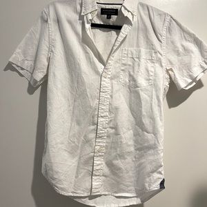 NEW- Banana Republic Short Sleeve Button Up - Small